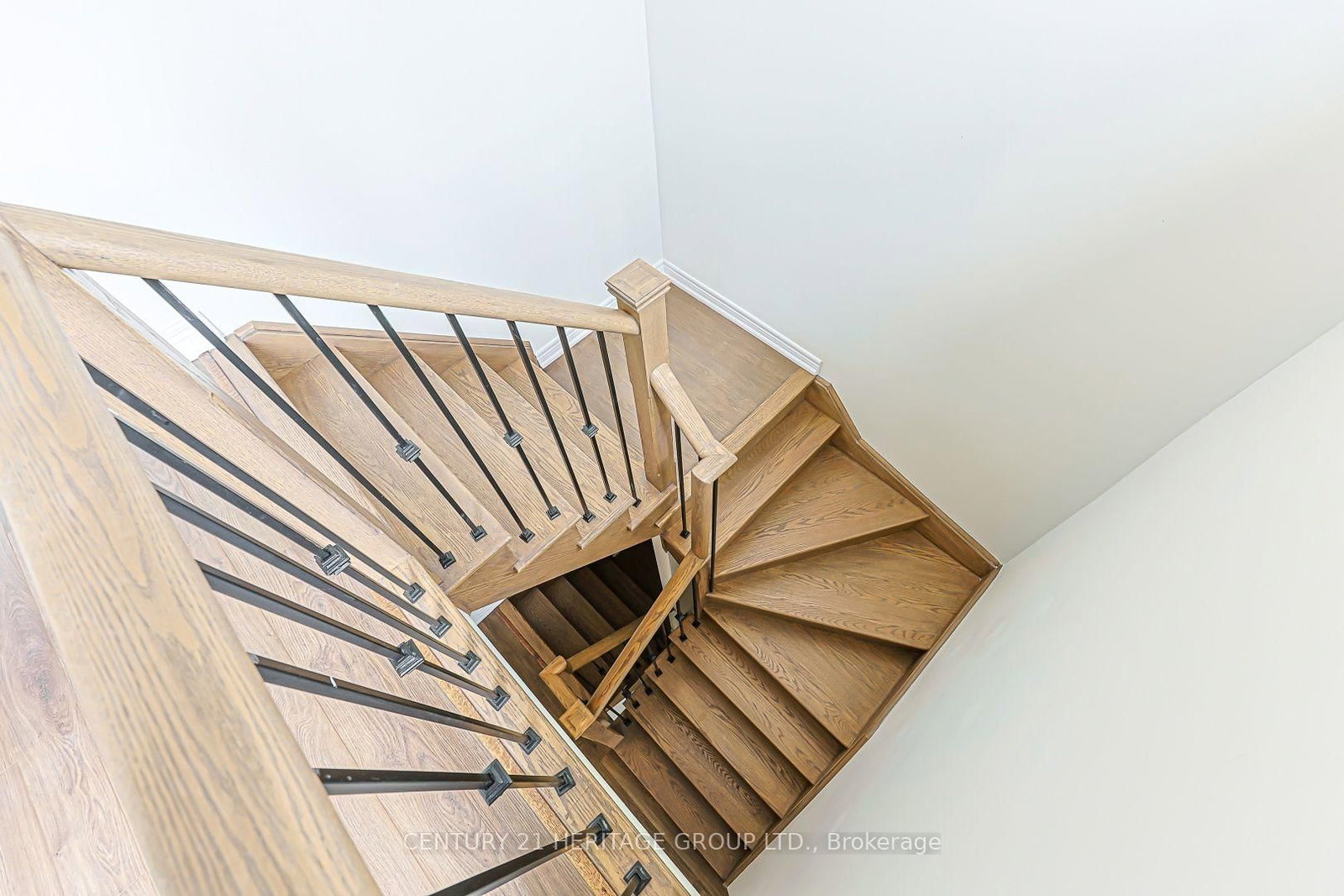 10 Dunshealth Way • #216 • Markham, ON photo 17