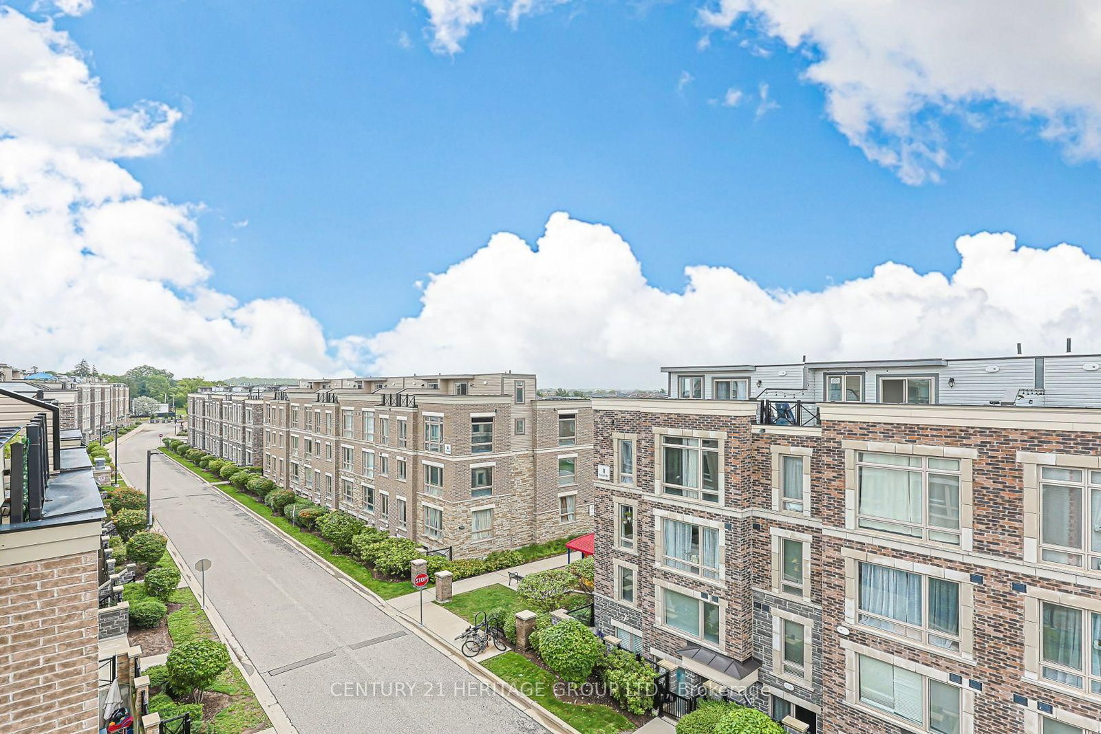 10 Dunshealth Way • #216 • Markham, ON photo 24
