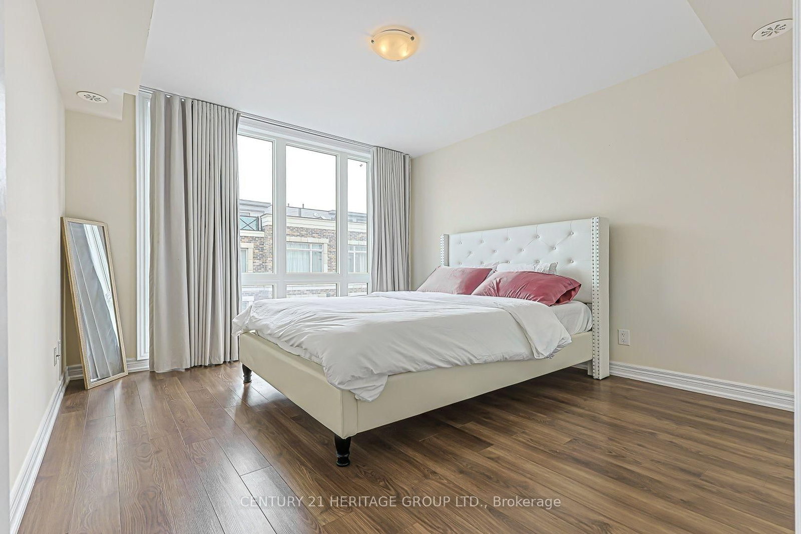 10 Dunshealth Way • #216 • Markham, ON photo 9
