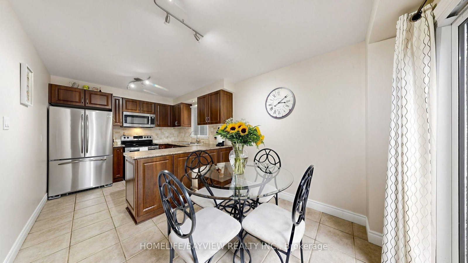 20 Doon Crescent • Georgina, ON photo 22