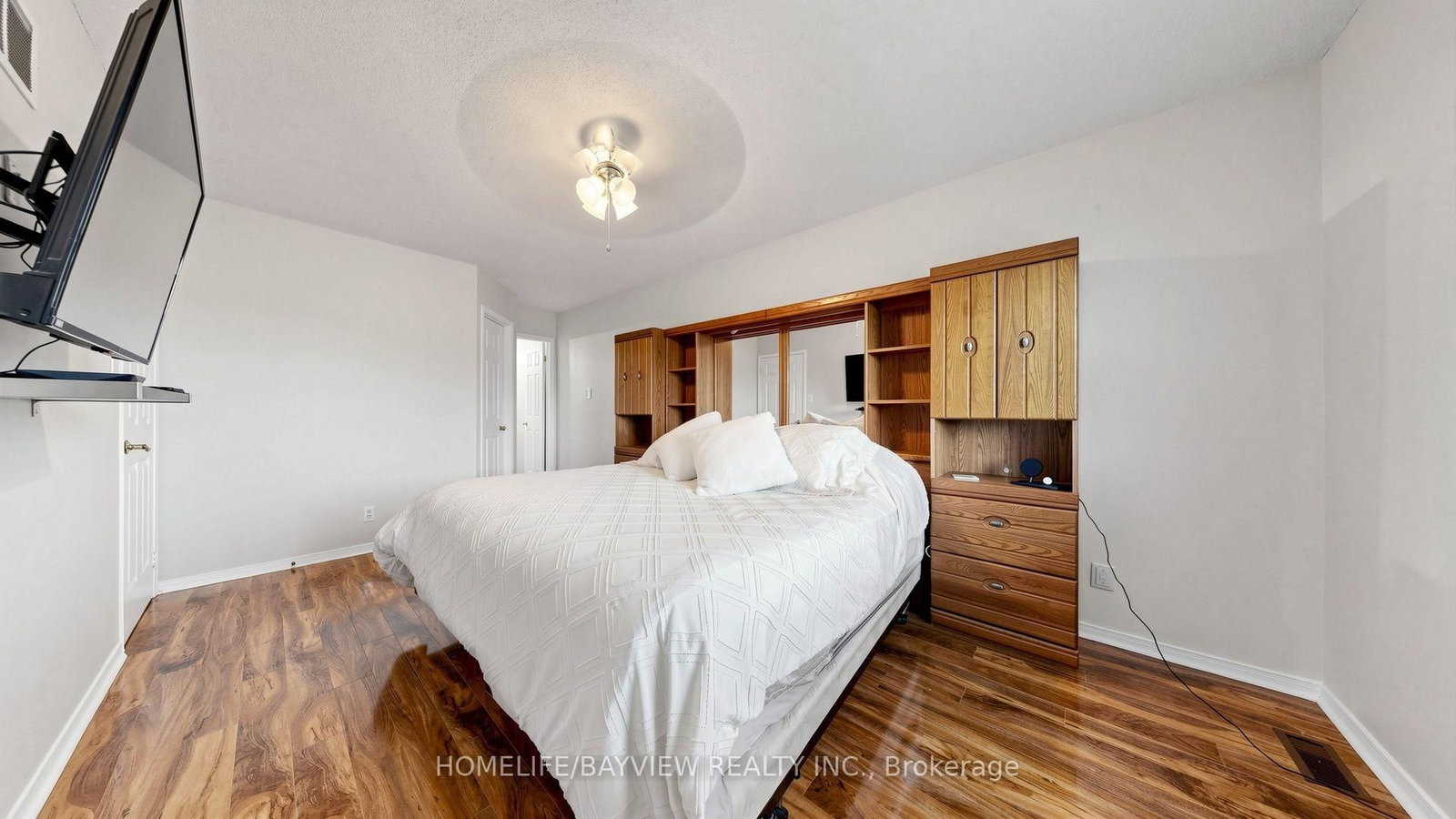 20 Doon Crescent • Georgina, ON photo 32