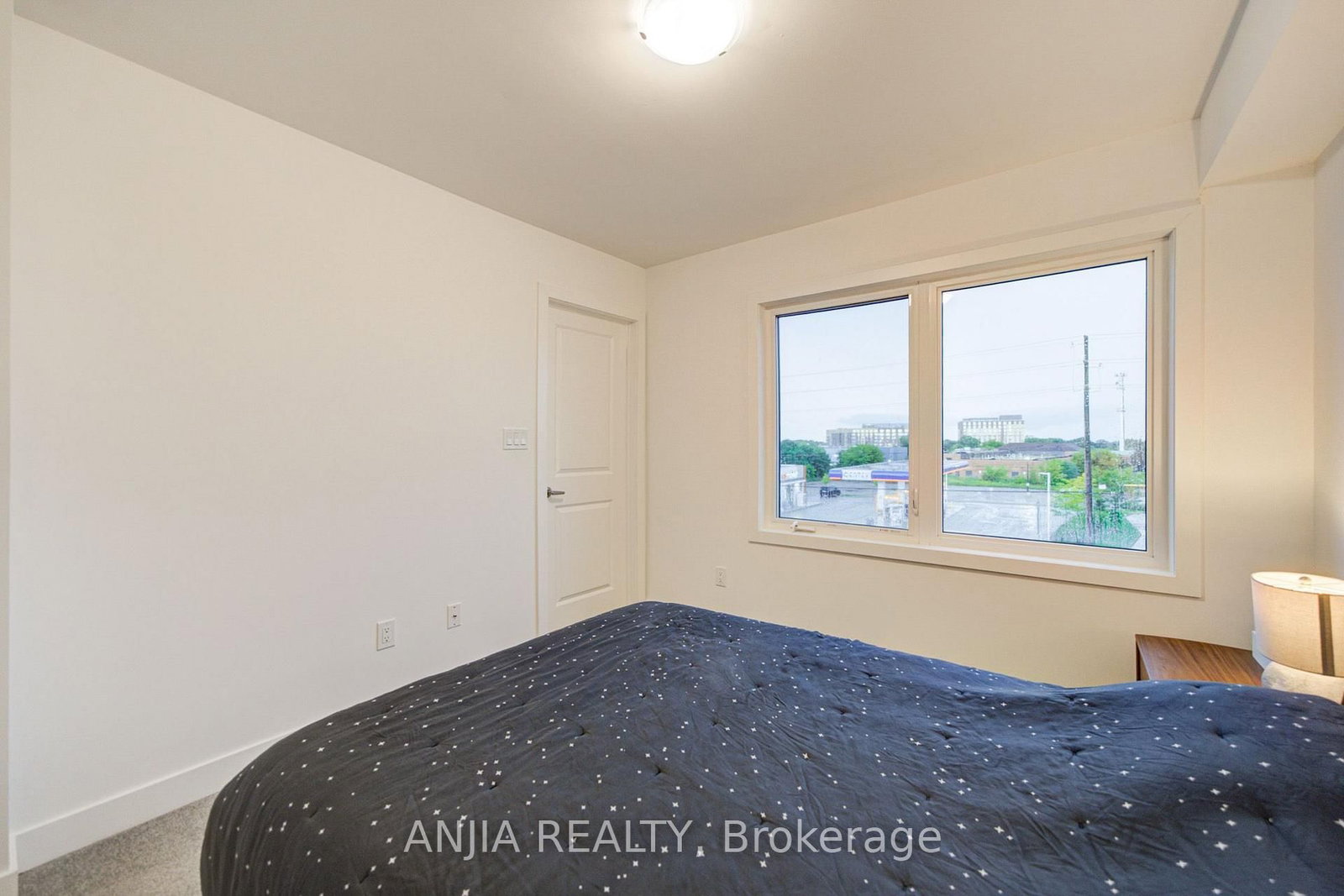 5448 Main Street • Whitchurch-Stouffville, ON photo 31