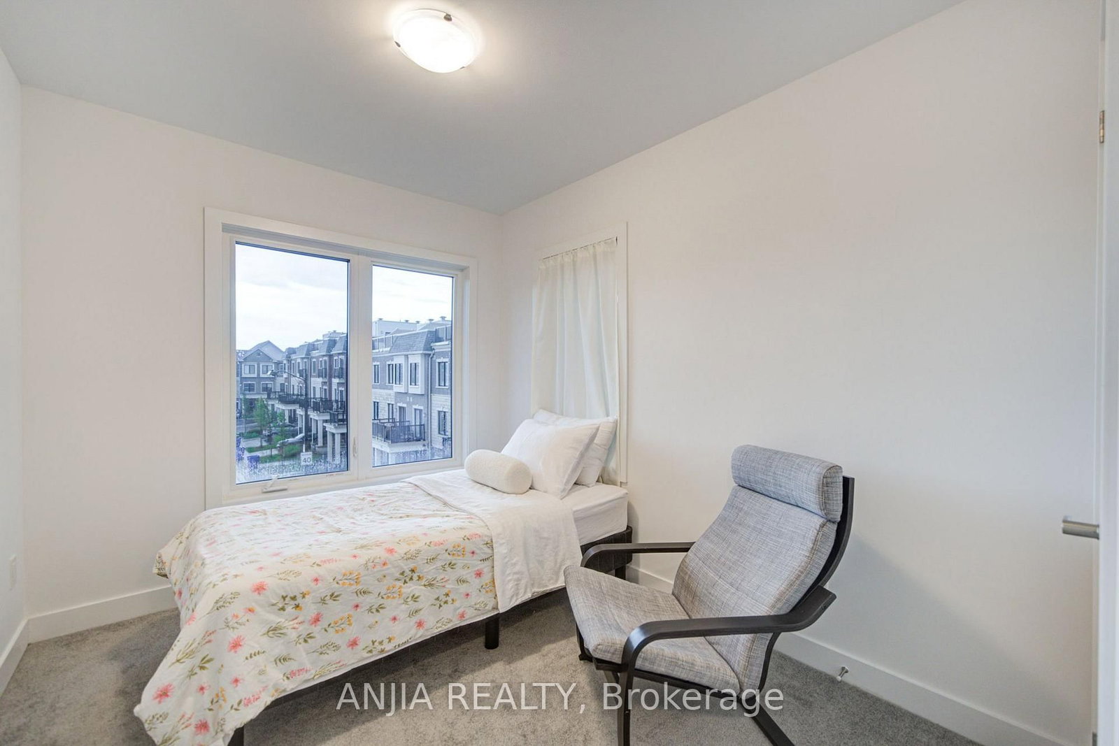 5448 Main Street • Whitchurch-Stouffville, ON photo 35