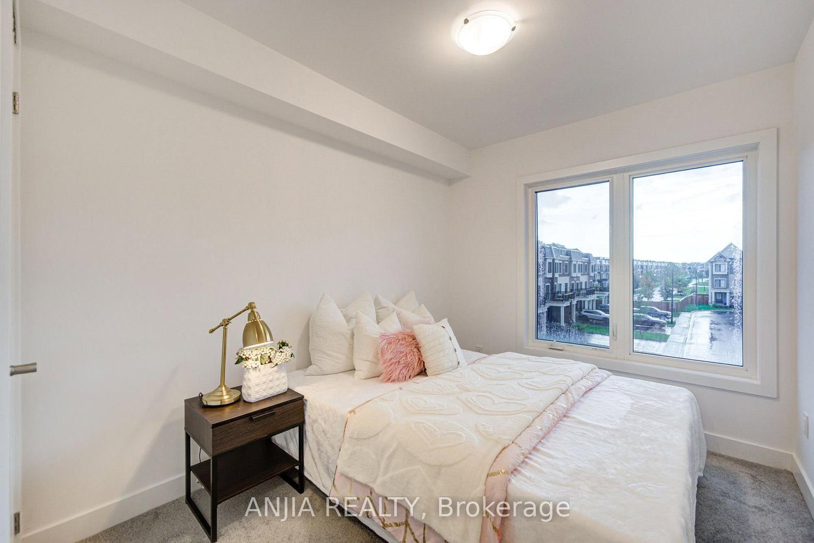 5448 Main Street • Whitchurch-Stouffville, ON photo 38