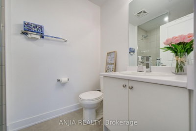 5448 Main Street • Whitchurch-Stouffville, ON photo 5