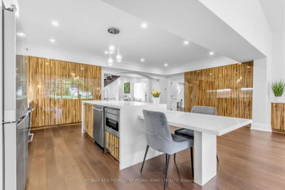 35 Cachet Parkway • Markham, ON photo 9