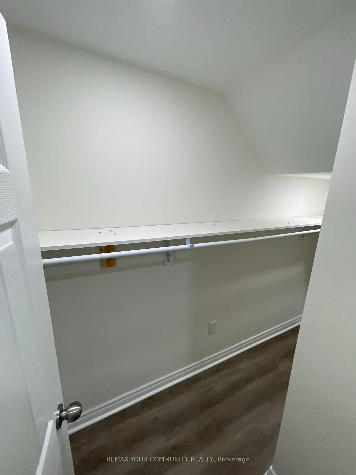 Basment-193 Kale Cres, Vaughan, view 8