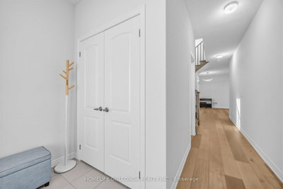 35 sprucedale Sprucedale Way • Whitchurch-Stouffville, ON photo 3