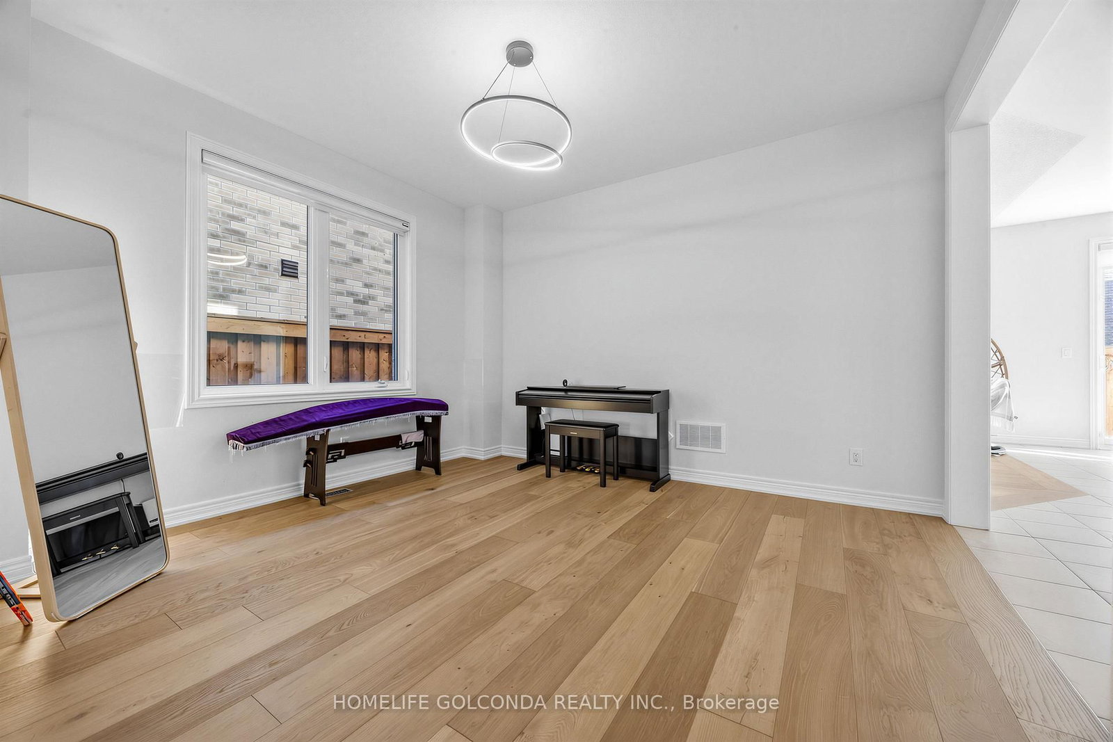 35 sprucedale Sprucedale Way • Whitchurch-Stouffville, ON photo 8