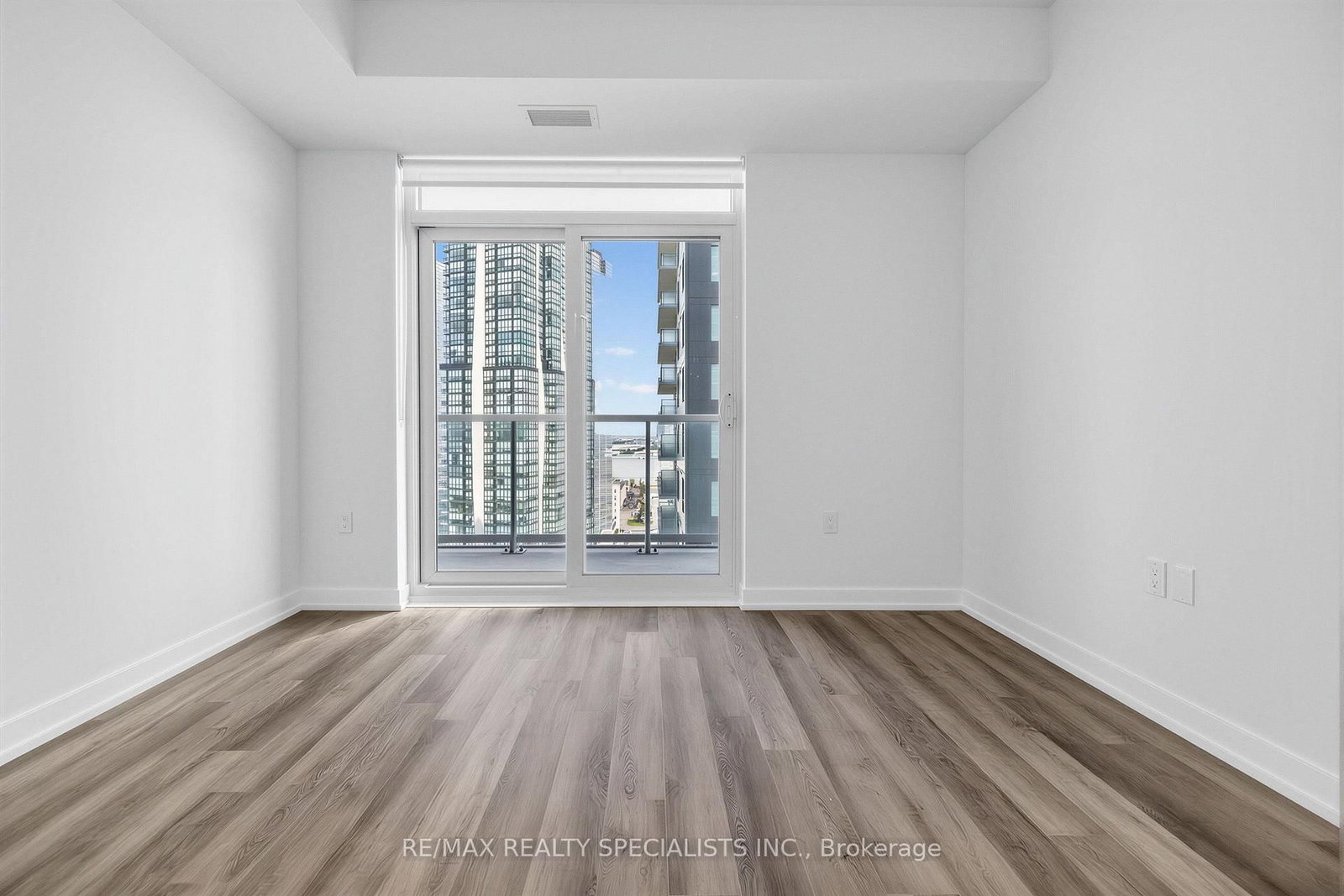 1506-21 Meadowdale Rd, Vaughan, view 10