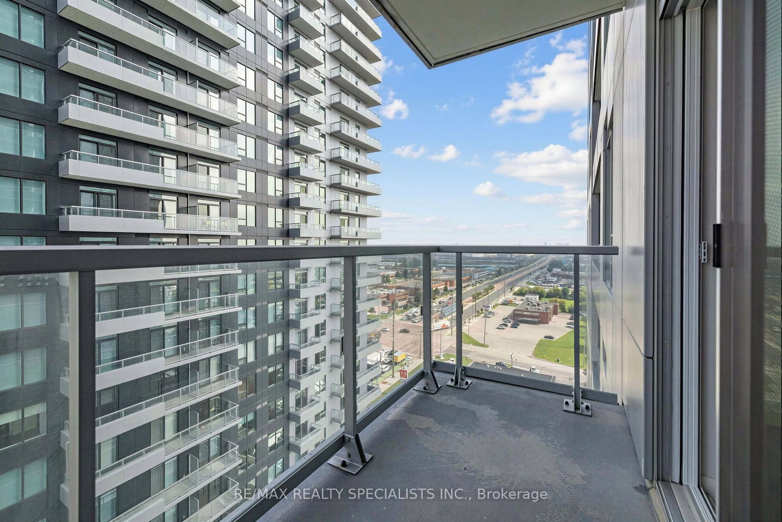 1506-21 Meadowdale Rd, Vaughan, view 15