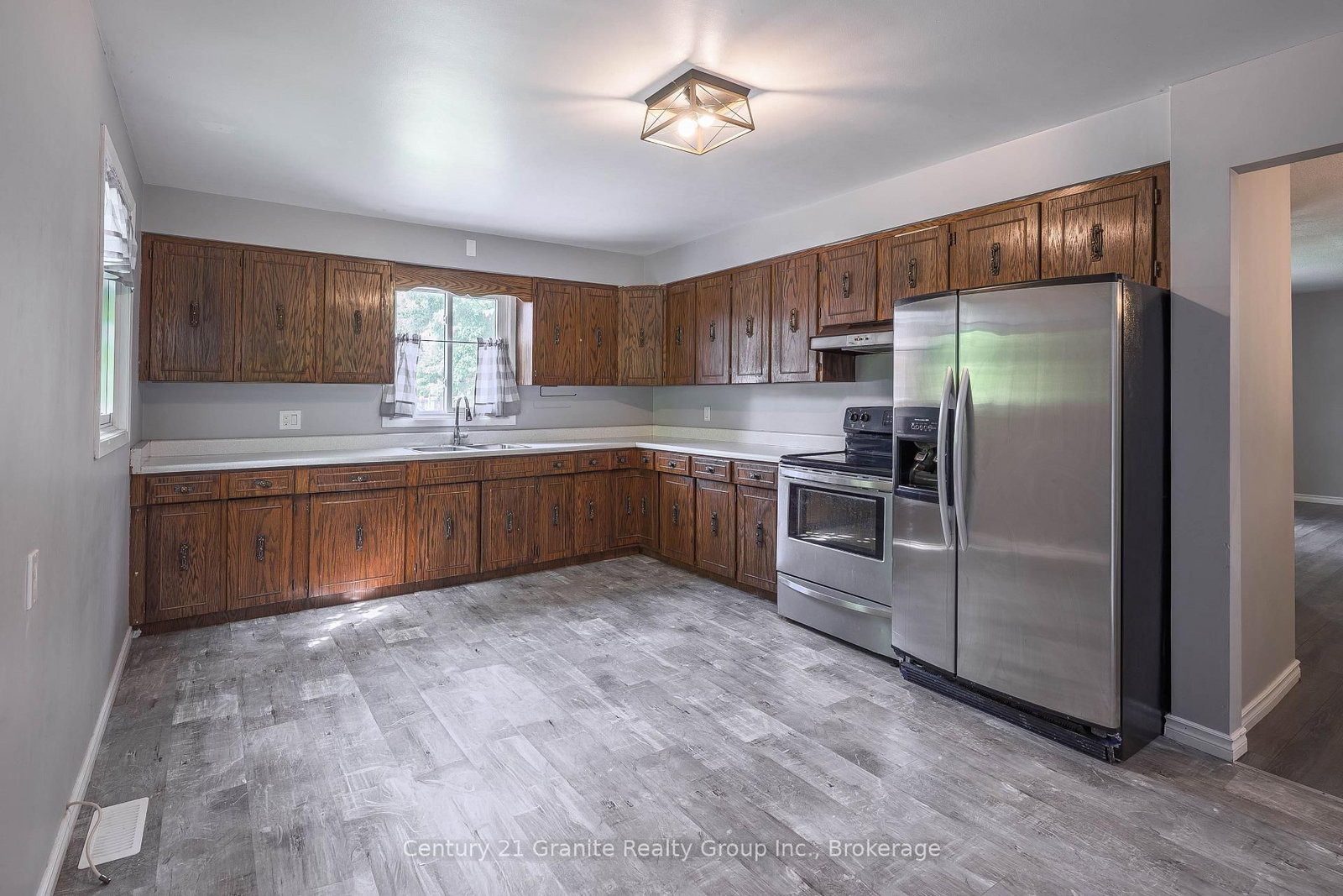 55 Wellington Street E • New Tecumseth, ON photo 10