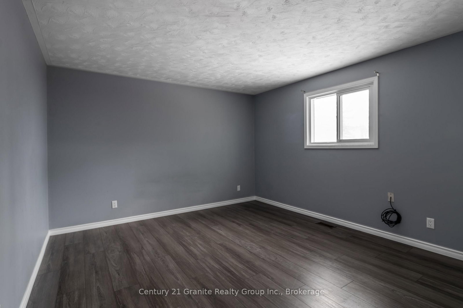 55 Wellington Street E • New Tecumseth, ON photo 17