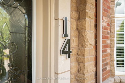 14 Kentview Crescent • Markham, ON photo 4