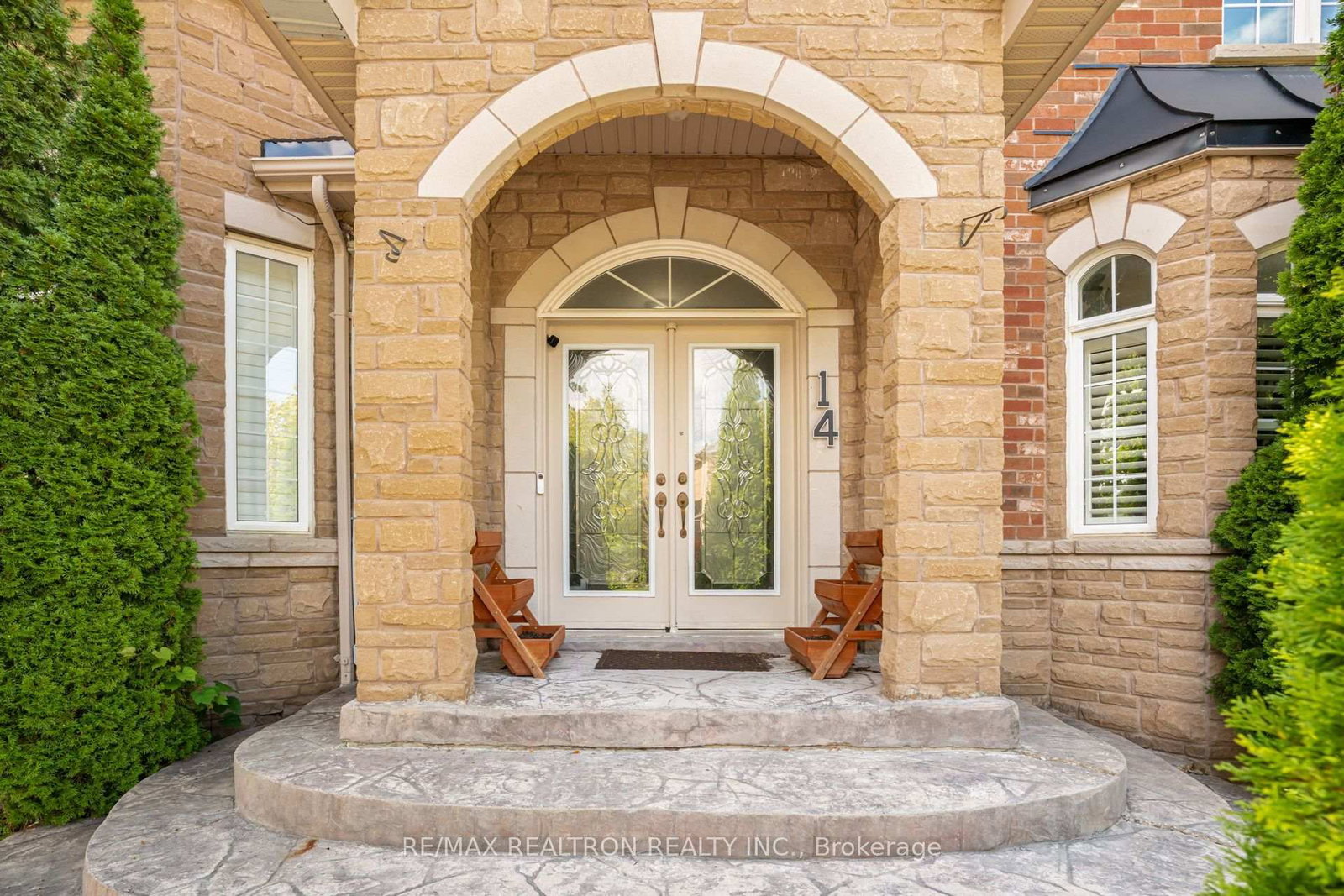 14 Kentview Crescent • Markham, ON photo 5