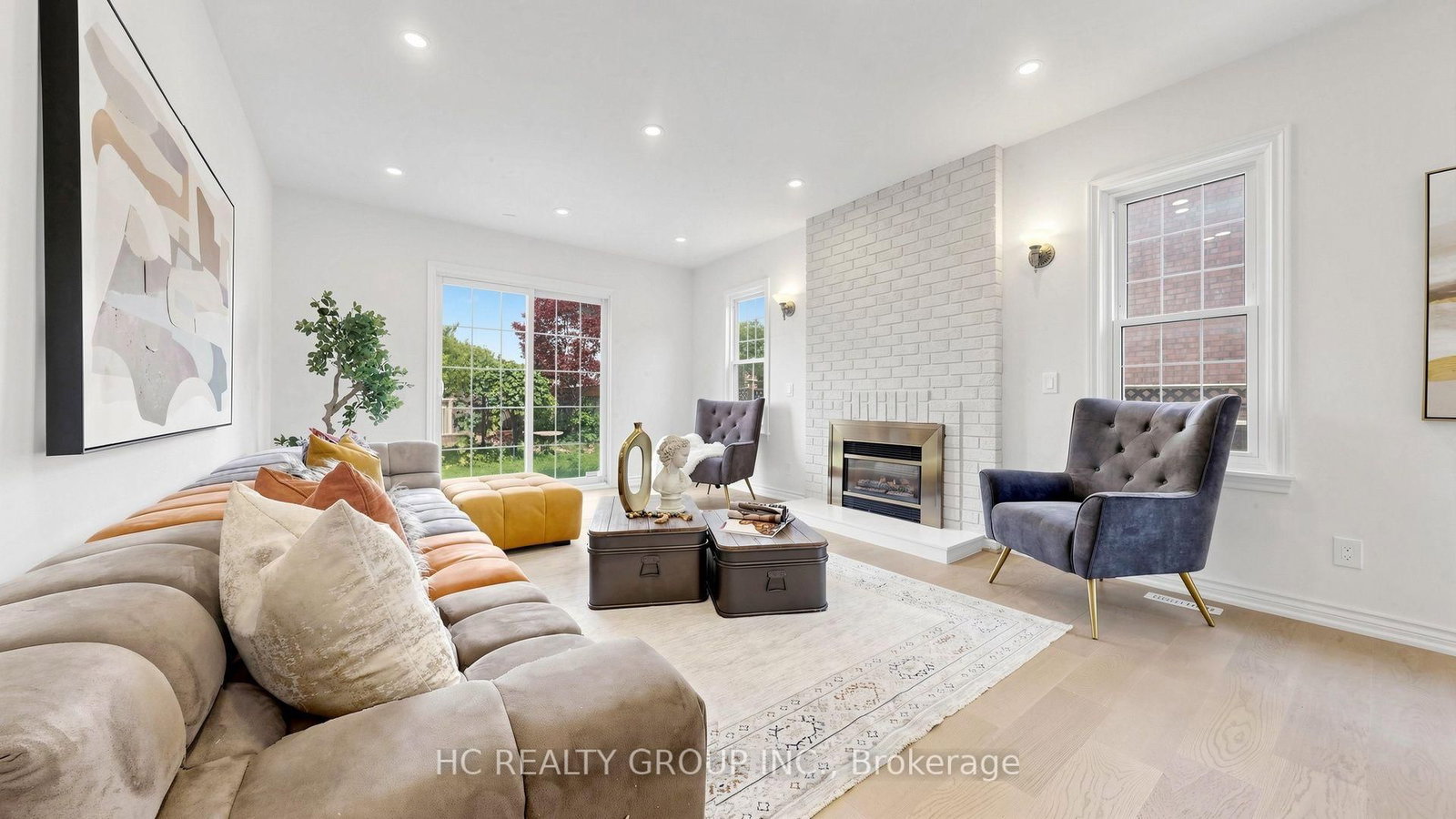 26 Landmark Court • Markham, ON photo 11