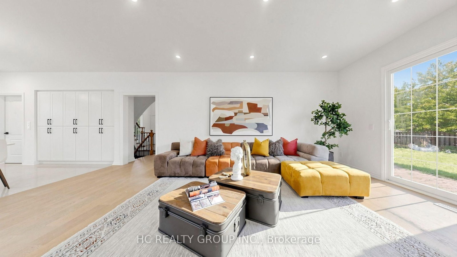 26 Landmark Court • Markham, ON photo 12