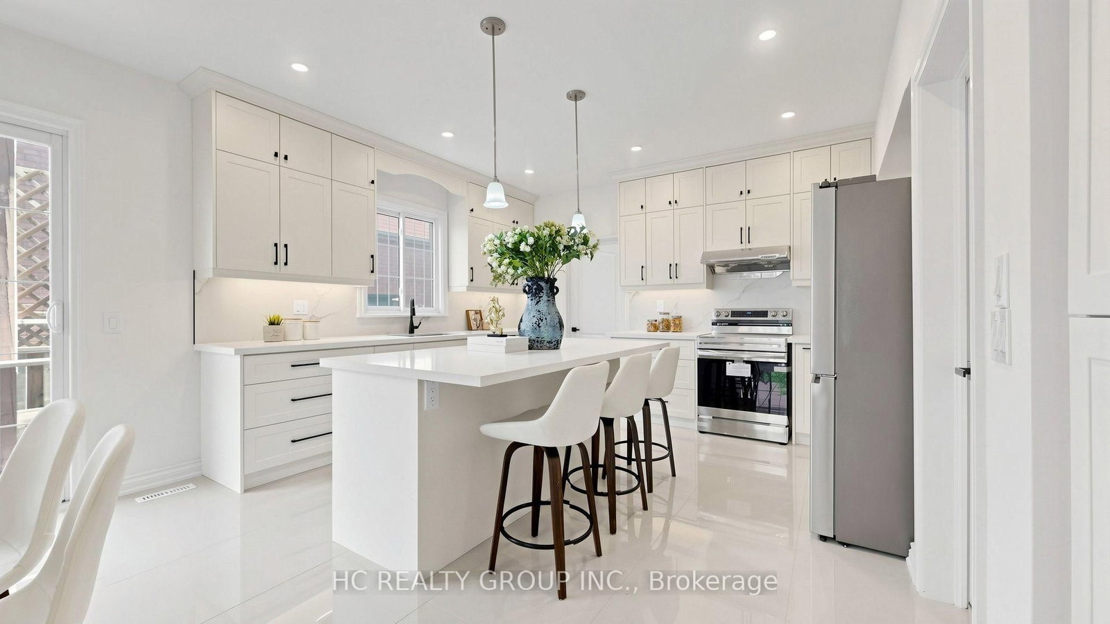 26 Landmark Court • Markham, ON photo 14