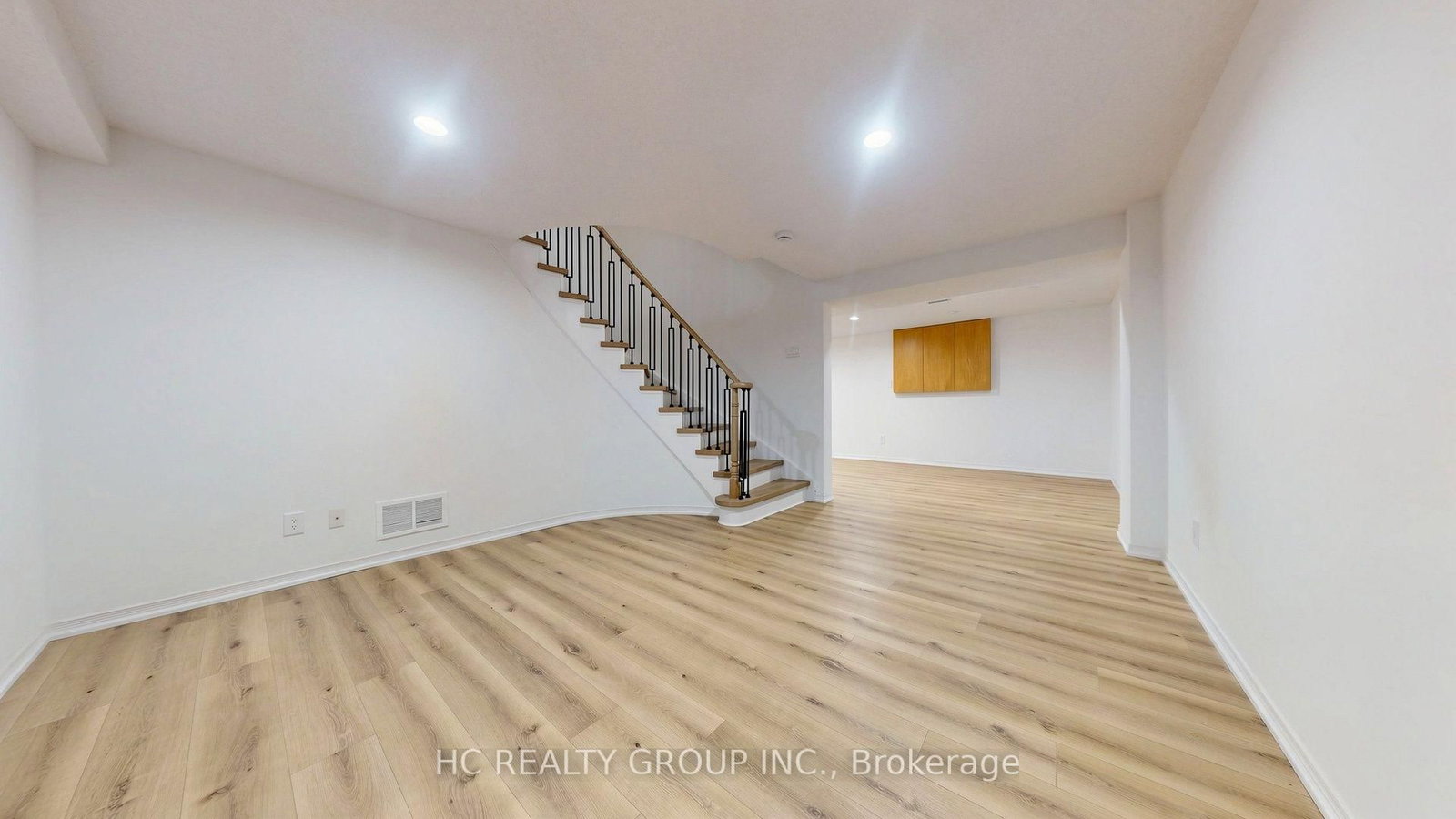 26 Landmark Court • Markham, ON photo 39