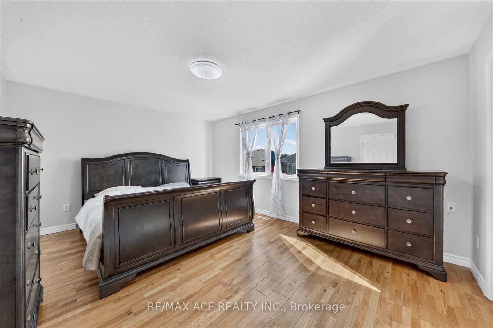 23 Harry Sanders Avenue • Whitchurch-Stouffville, ON photo 21