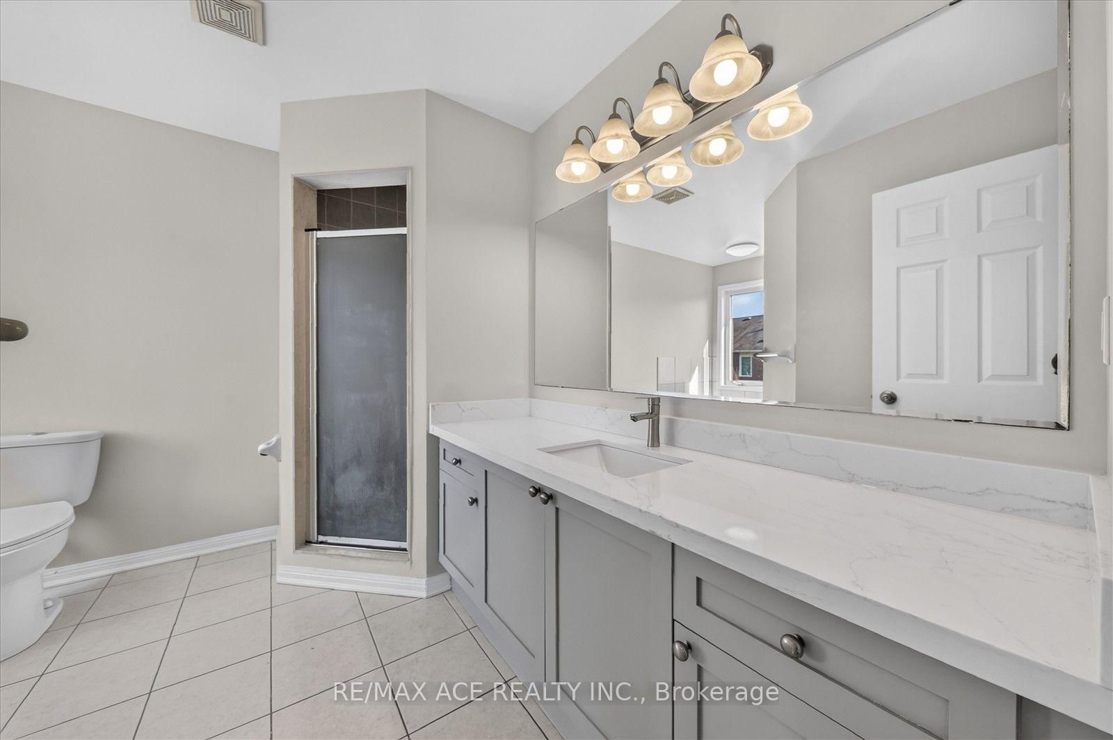 23 Harry Sanders Avenue • Whitchurch-Stouffville, ON photo 24