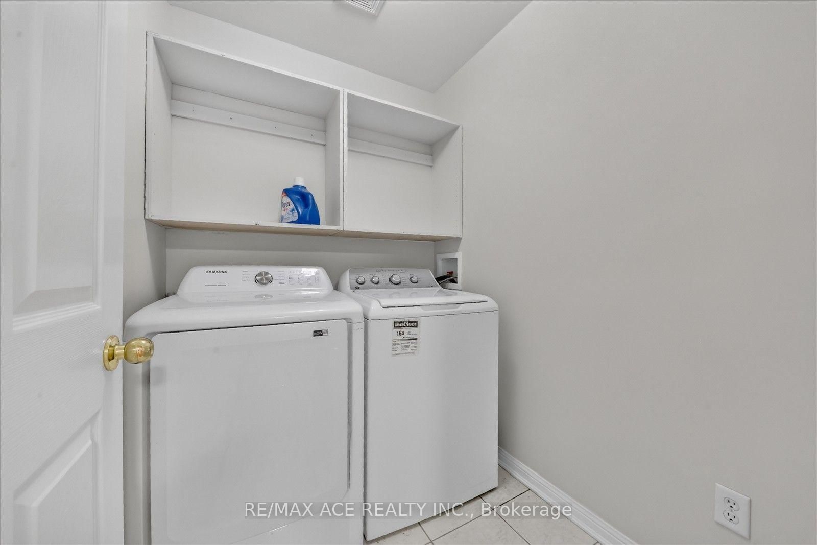 23 Harry Sanders Avenue • Whitchurch-Stouffville, ON photo 34