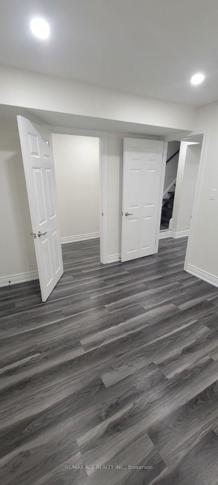 23 Harry Sanders Avenue • Whitchurch-Stouffville, ON photo 37