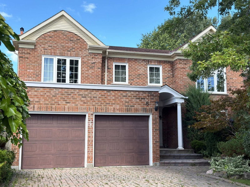 6 Cowles Court