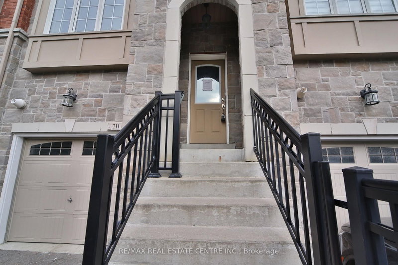211 Appleton Court