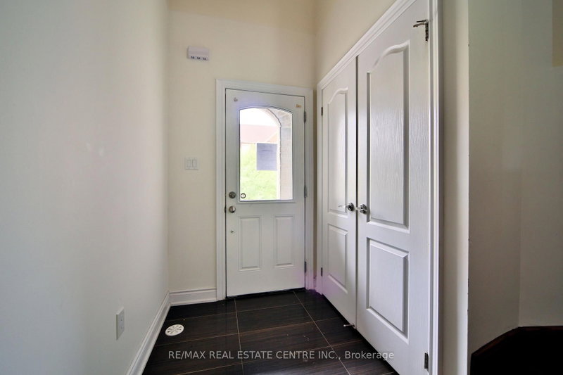 211 Appleton Court