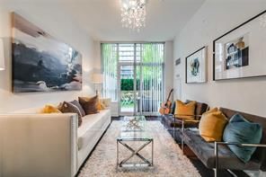 105 - 376 Highway 7 E