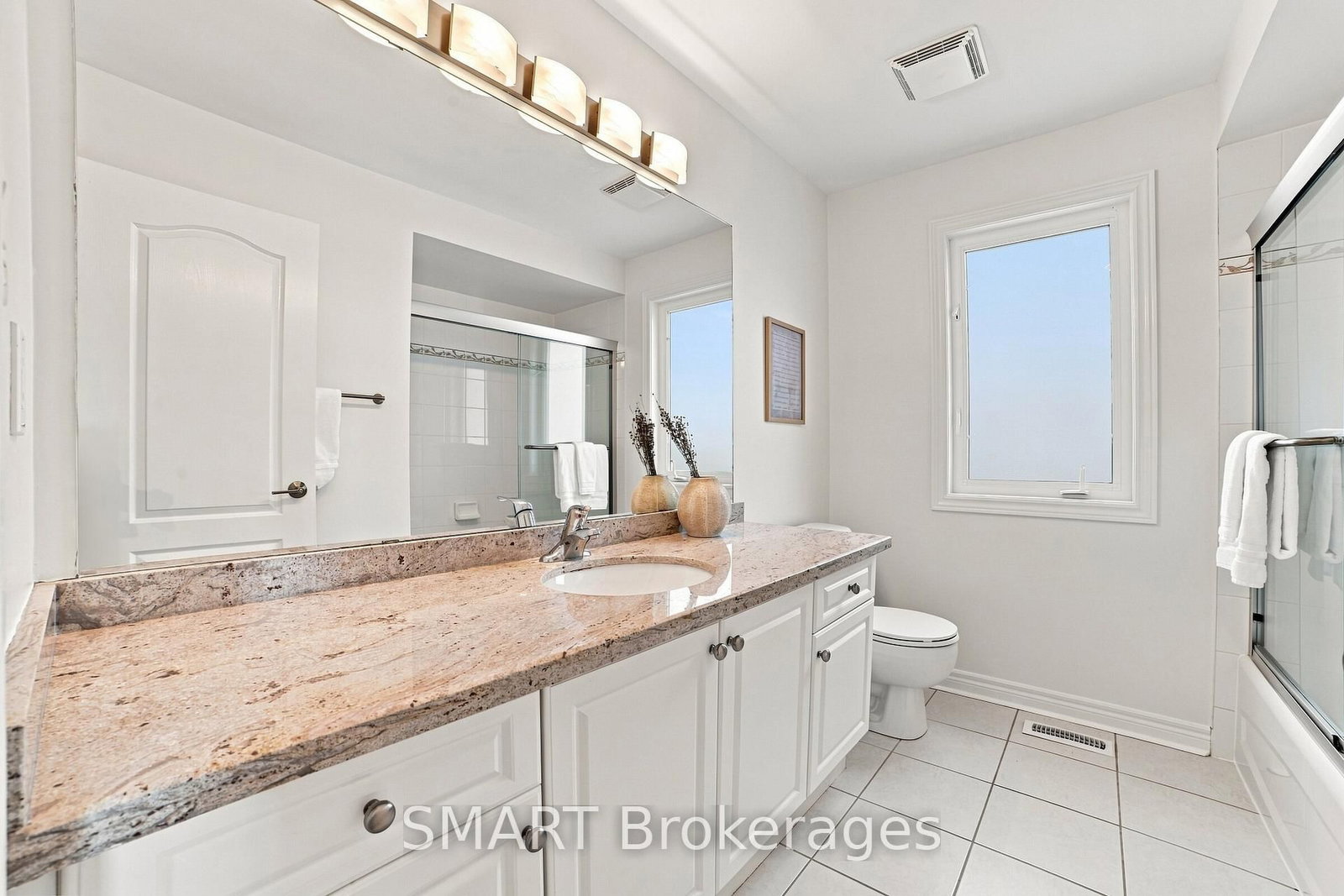 96 Capera Drive • Vaughan, ON photo 18