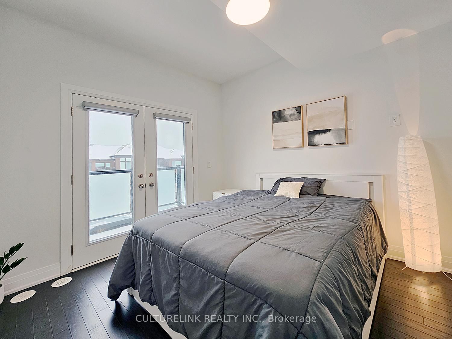 551 New England Court • Newmarket, ON photo 23