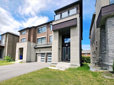 551 New England Court • Newmarket, ON photo 3