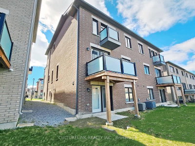 551 New England Court • Newmarket, ON photo 4
