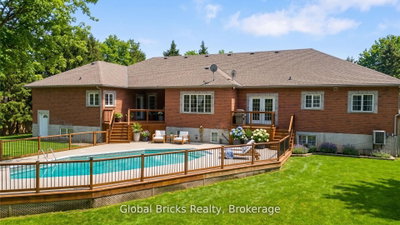 14 Fisher Drive • Adjala-Tosorontio, ON photo 3