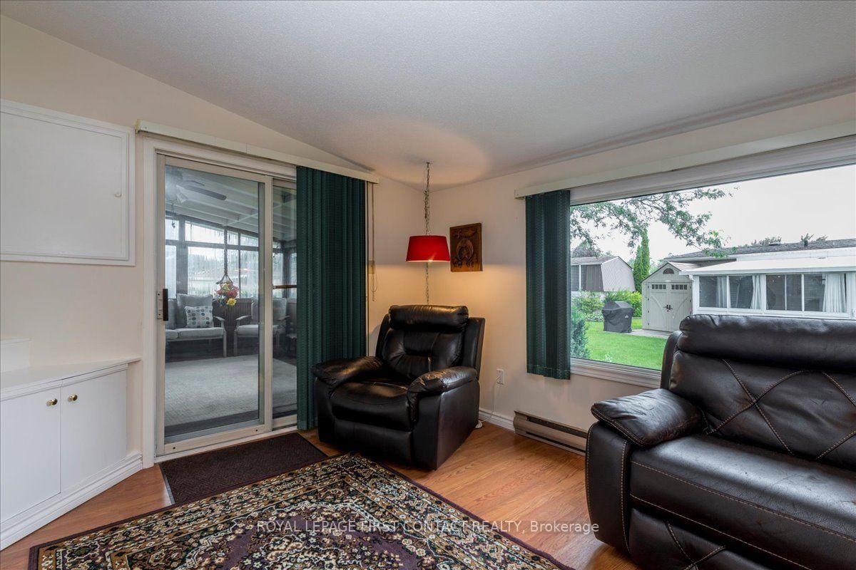 40 Corner Brook Trail • Innisfil, ON photo 10