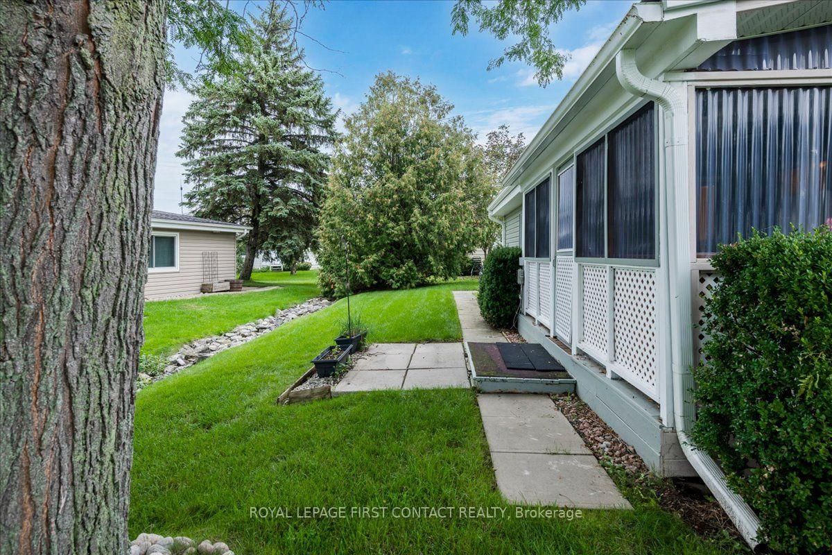 40 Corner Brook Trail • Innisfil, ON photo 19