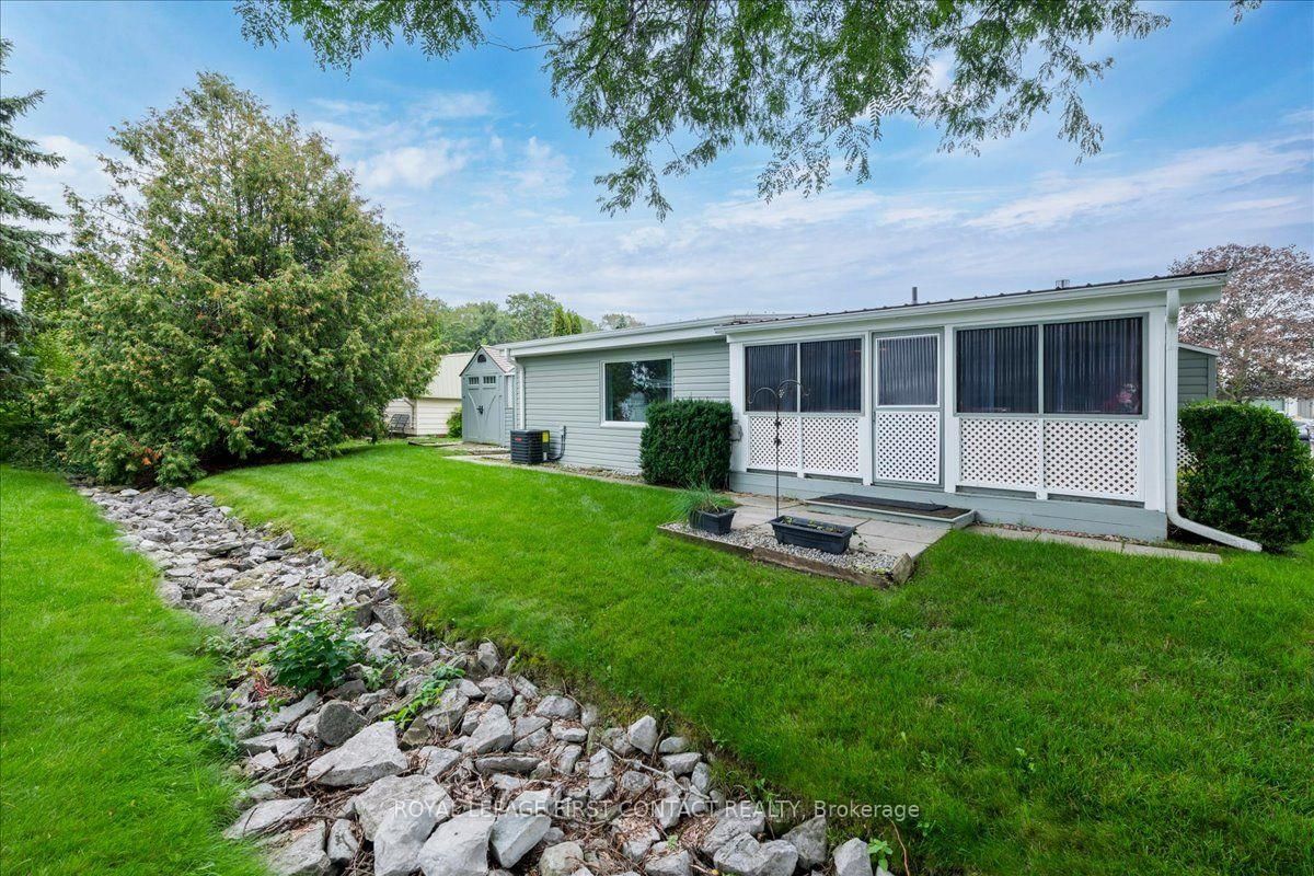 40 Corner Brook Trail • Innisfil, ON photo 20
