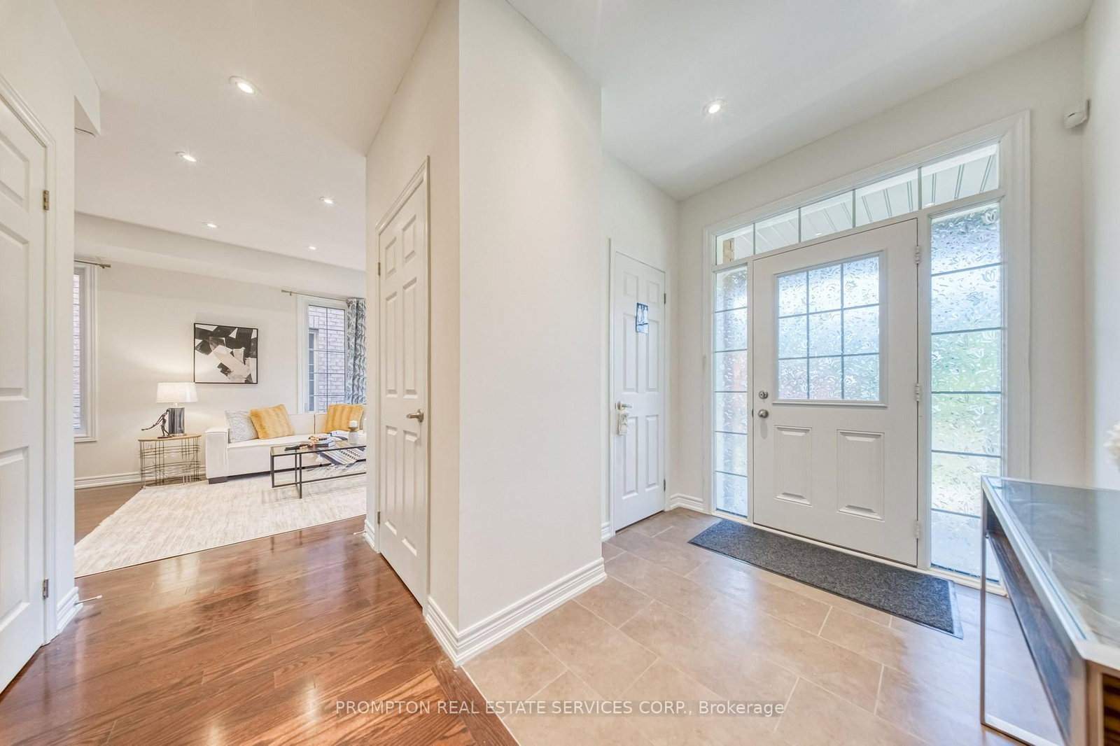 2762 Donald Cousens Parkway • Markham, ON photo 18