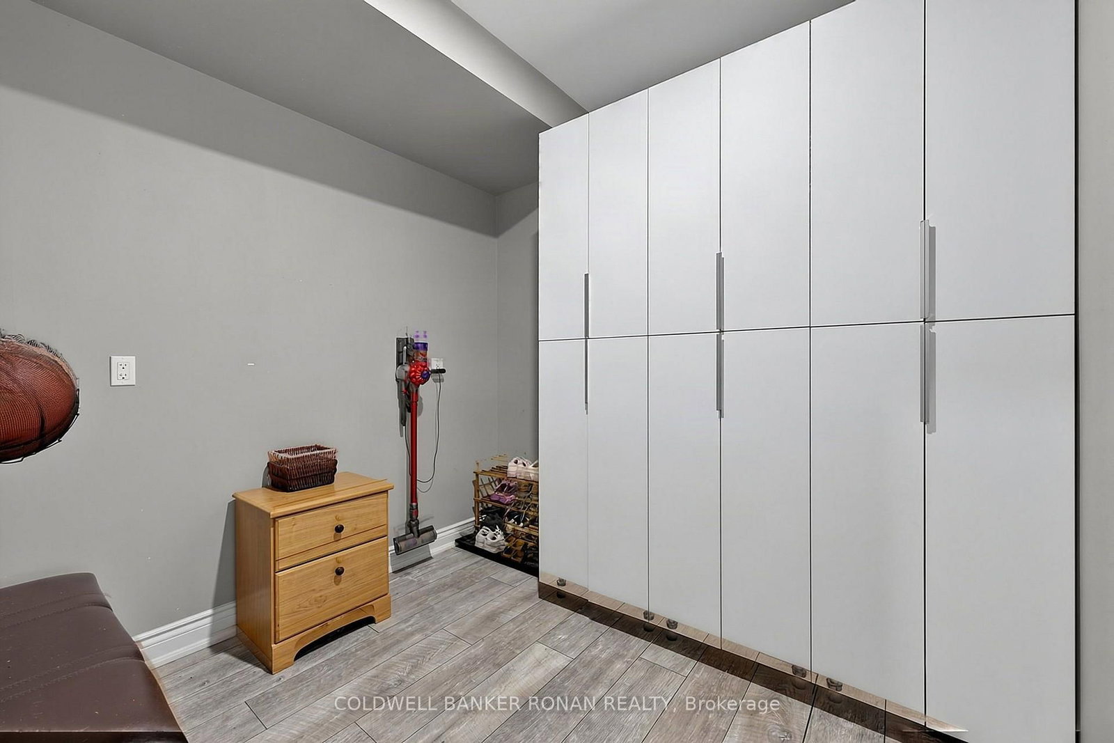 190 Strachan Trail • New Tecumseth, ON photo 19