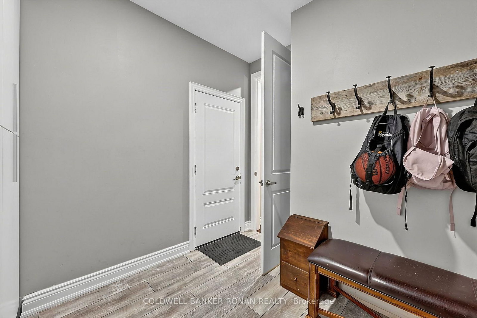 190 Strachan Trail • New Tecumseth, ON photo 20