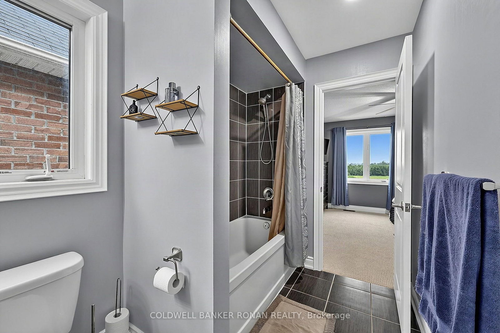 190 Strachan Trail • New Tecumseth, ON photo 24