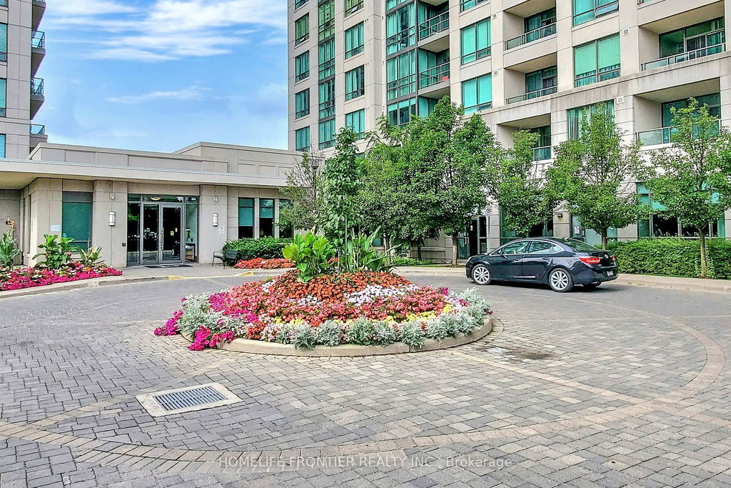 610 - 100 Promenade Circle 5