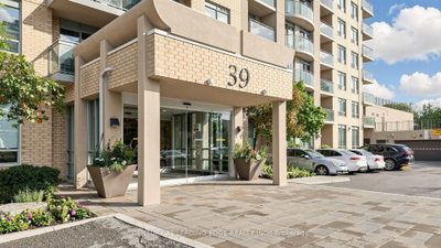 39 Oneida Crescent • #212 • Richmond Hill, ON photo 2