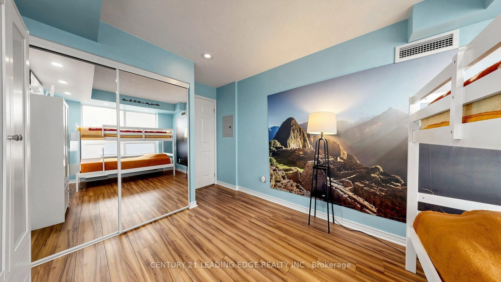 39 Oneida Crescent • #212 • Richmond Hill, ON photo 31