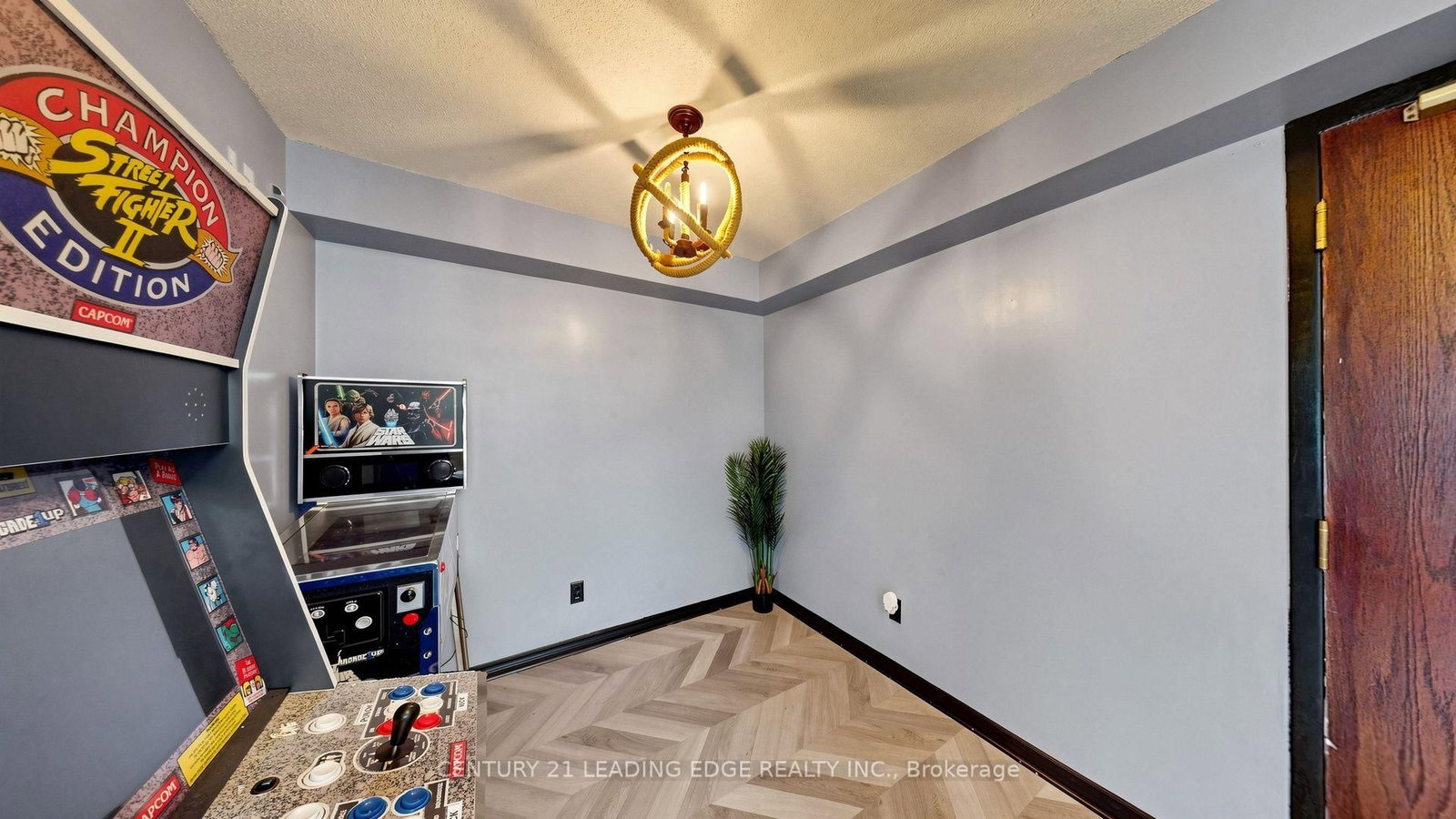 39 Oneida Crescent • #212 • Richmond Hill, ON photo 33