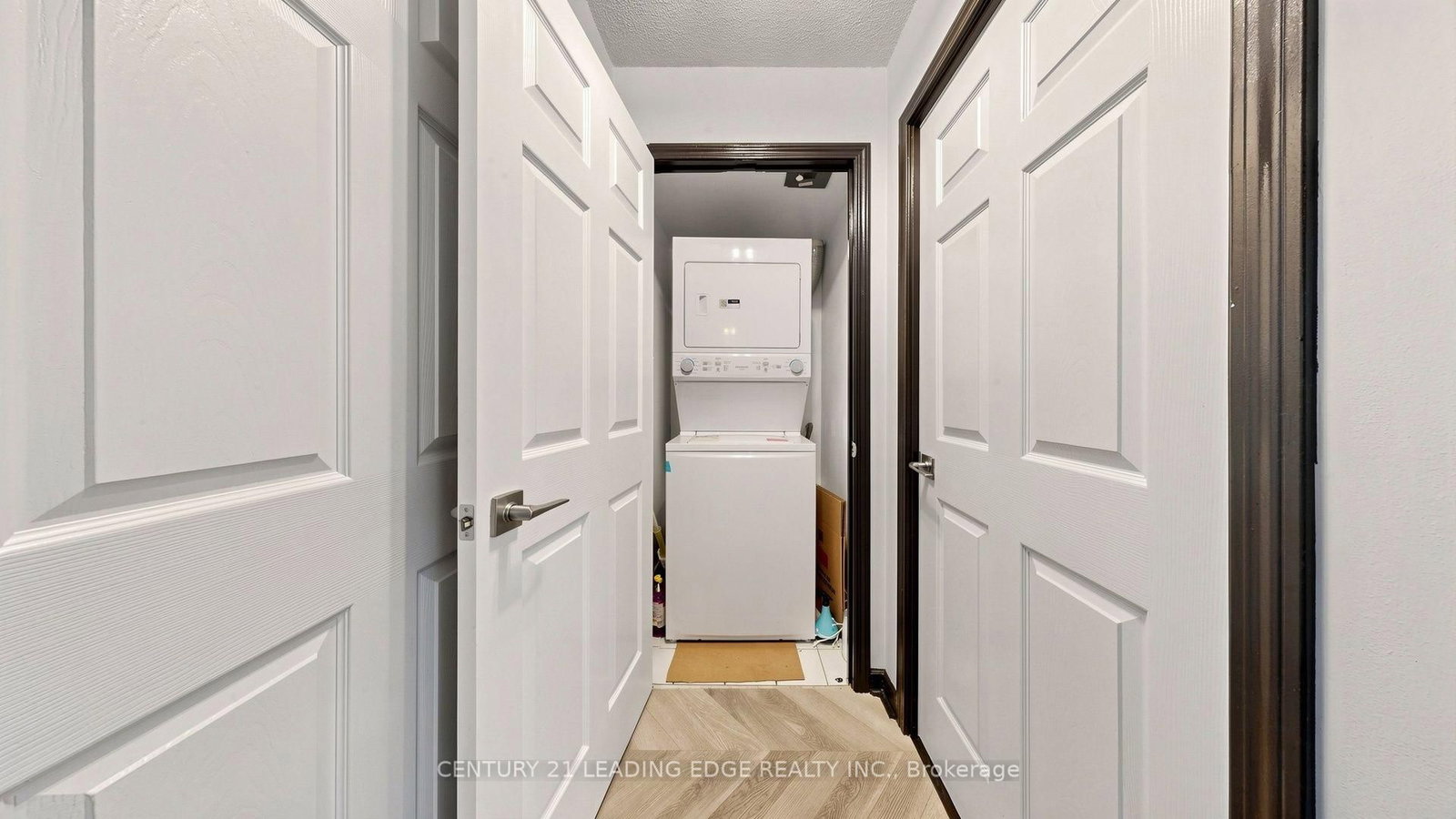 39 Oneida Crescent • #212 • Richmond Hill, ON photo 36