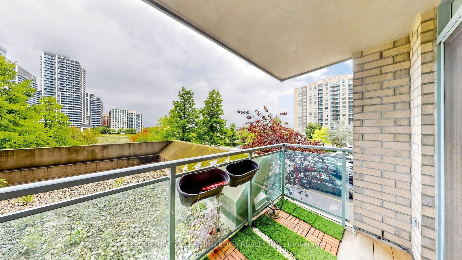 39 Oneida Crescent • #212 • Richmond Hill, ON photo 39