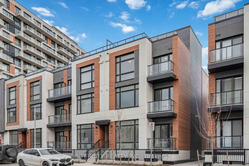 1215 - 8 David Eyer Road